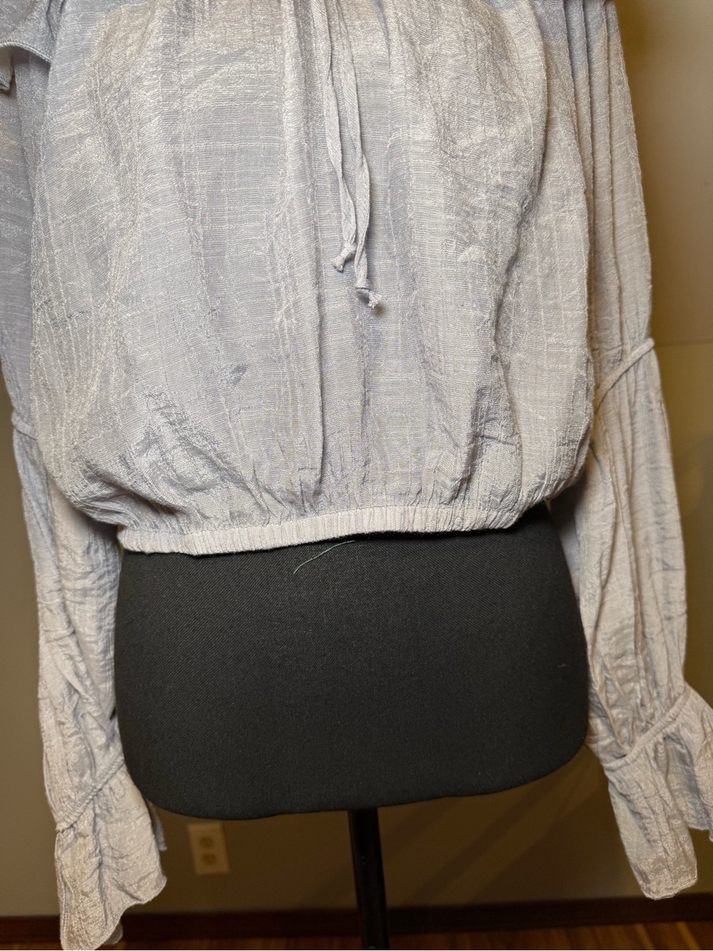 Highlight Off-Shoulder Ruffled Long Sleeve Top - Picture 5 of 9